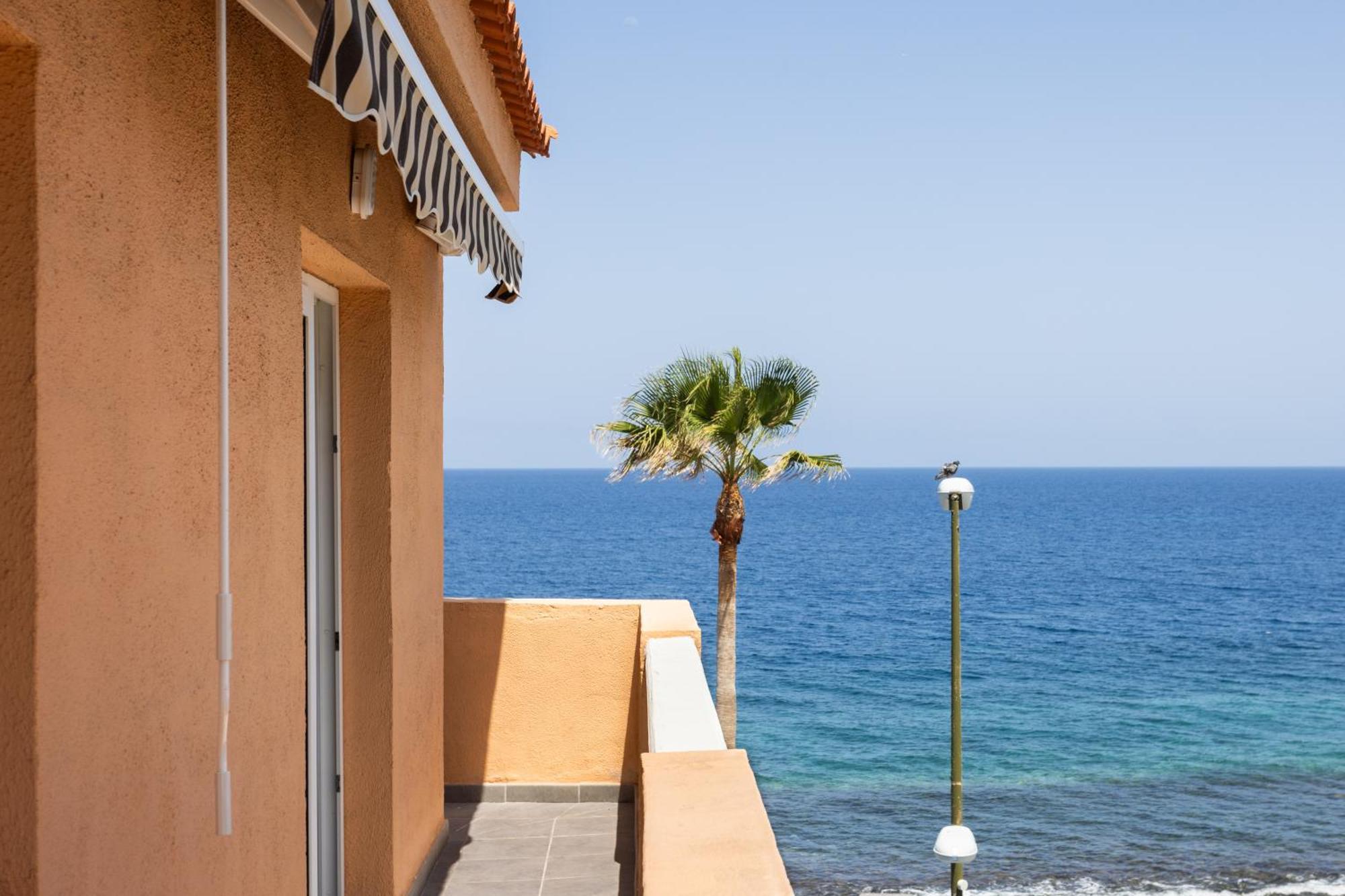 Home2Book Stunning Sea Front Caletillas, Pool Candelaria Ngoại thất bức ảnh